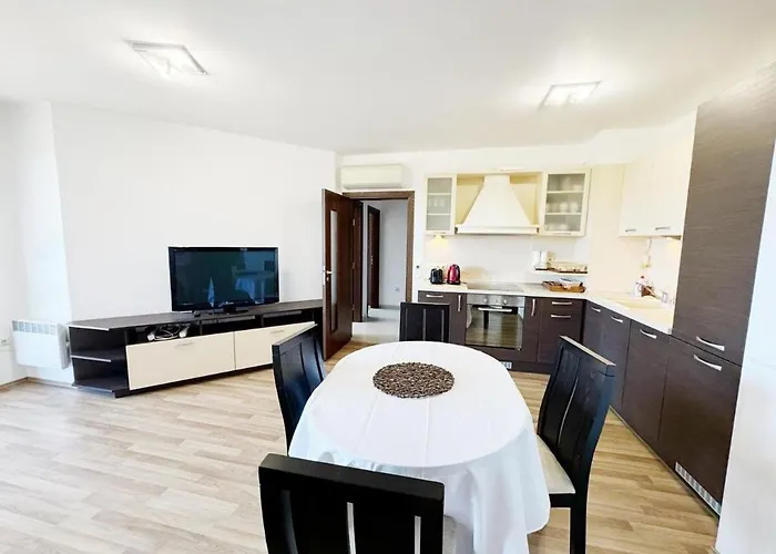 Mare Apartment Saints Constantine and Helena